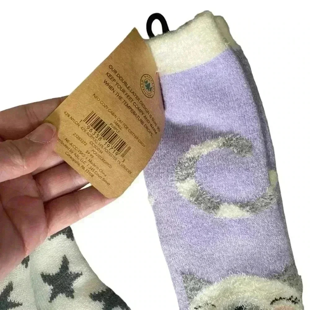 BNWT Cozy Cabin Sock Bundle - Picture 3 of 4